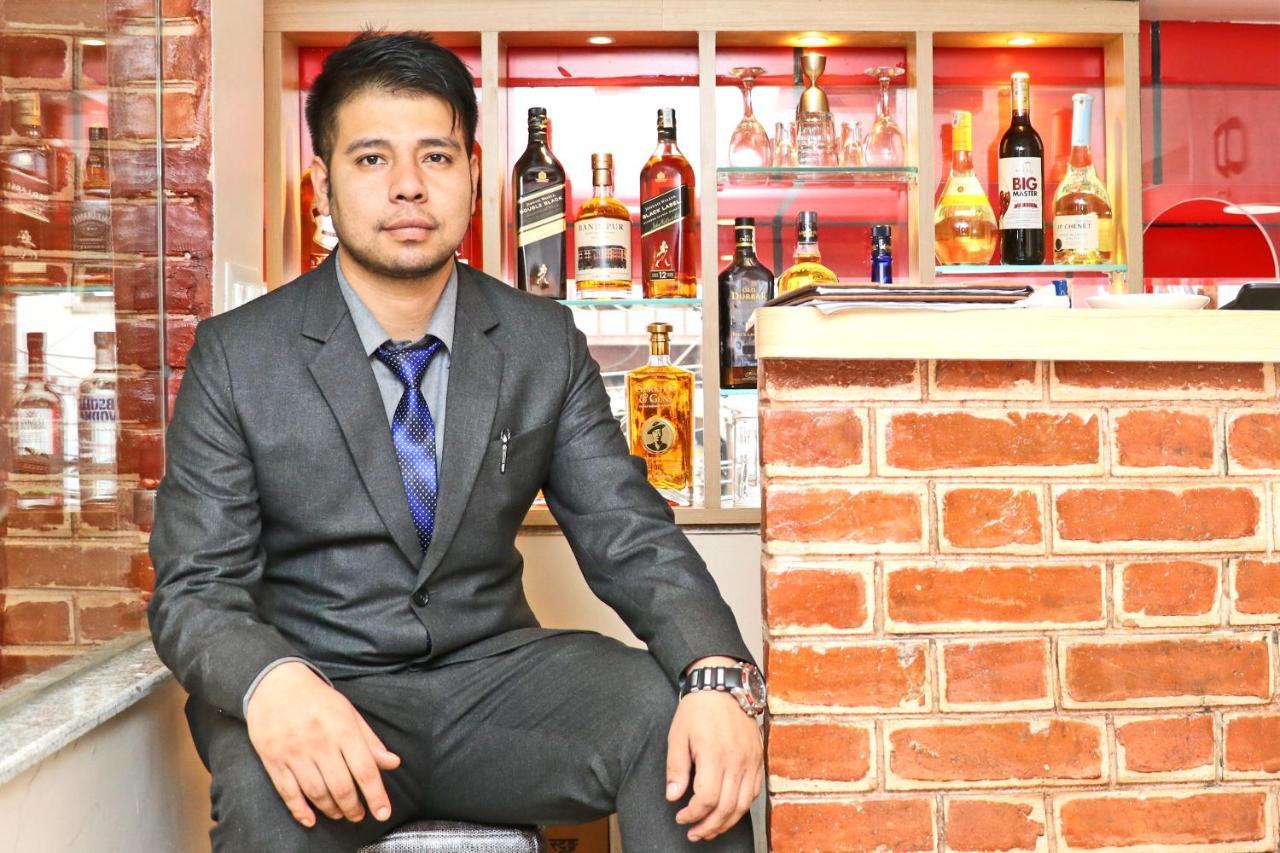 Hotel Airport Gurkha カトマンズ エクステリア 写真